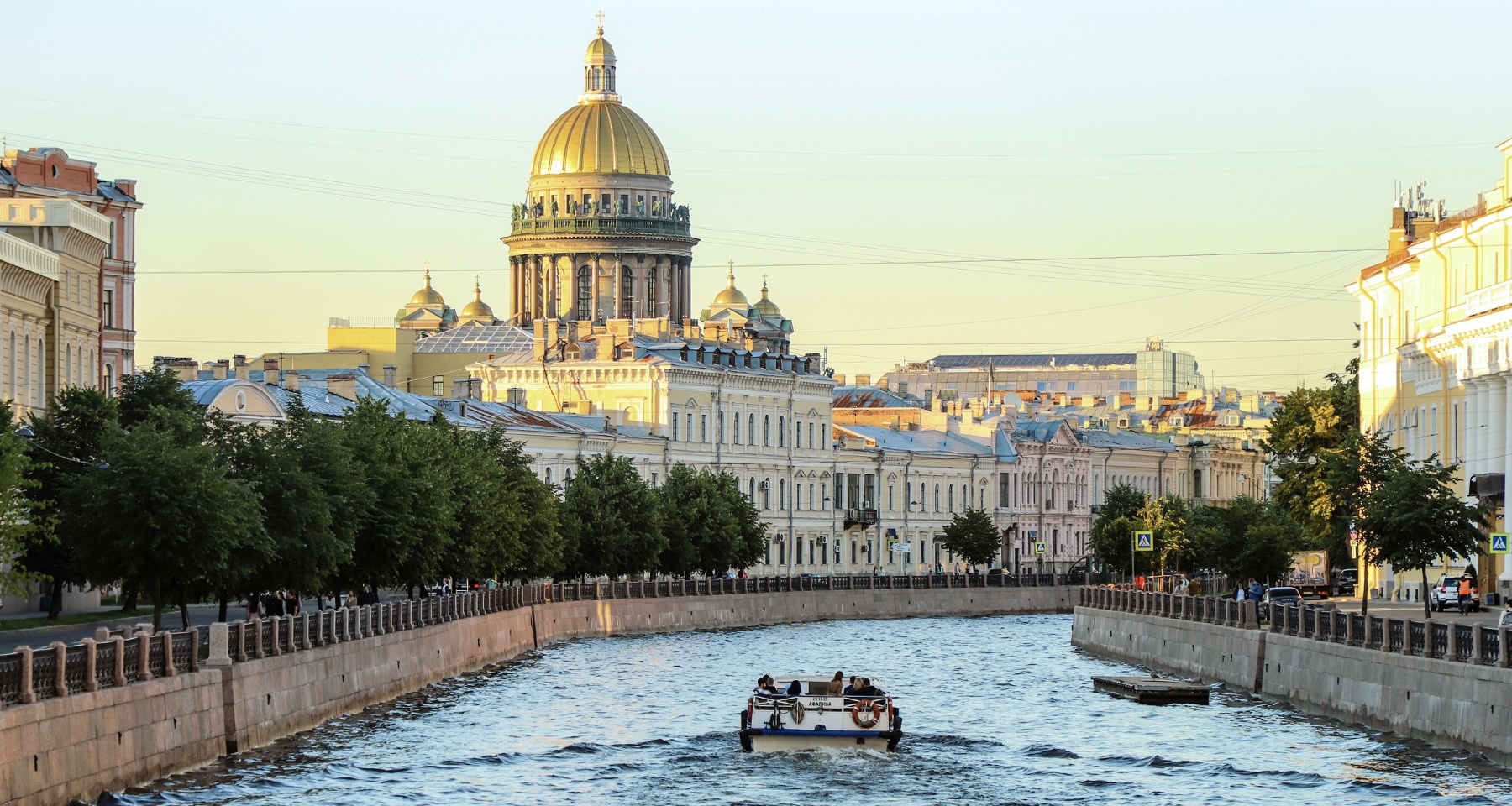 Как сэкономить туристу в Санкт-Петербурге: сколько стоят транспорт,  проживание, еда и досуг | Банки.ру