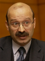 Михаил Задорнов: «300 долларов за баррель — это сценарий войны»