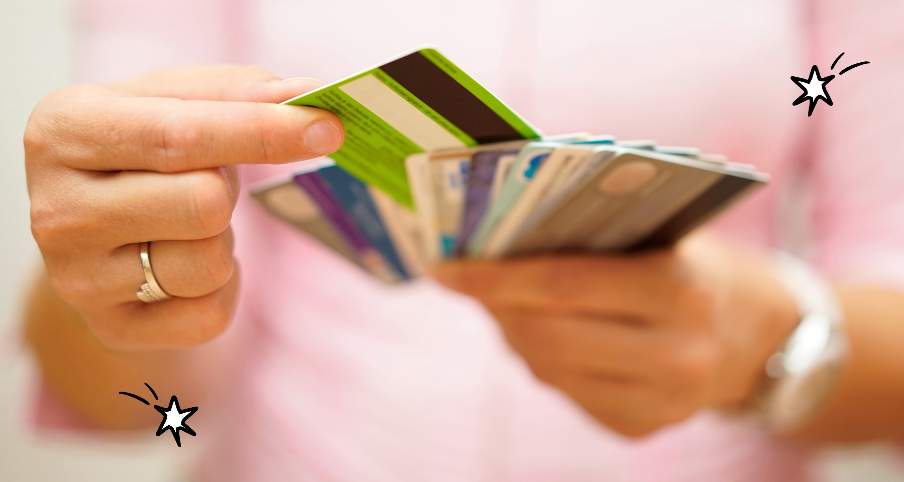 Спрос на кредитные карты вырос почти вдвое с начала года