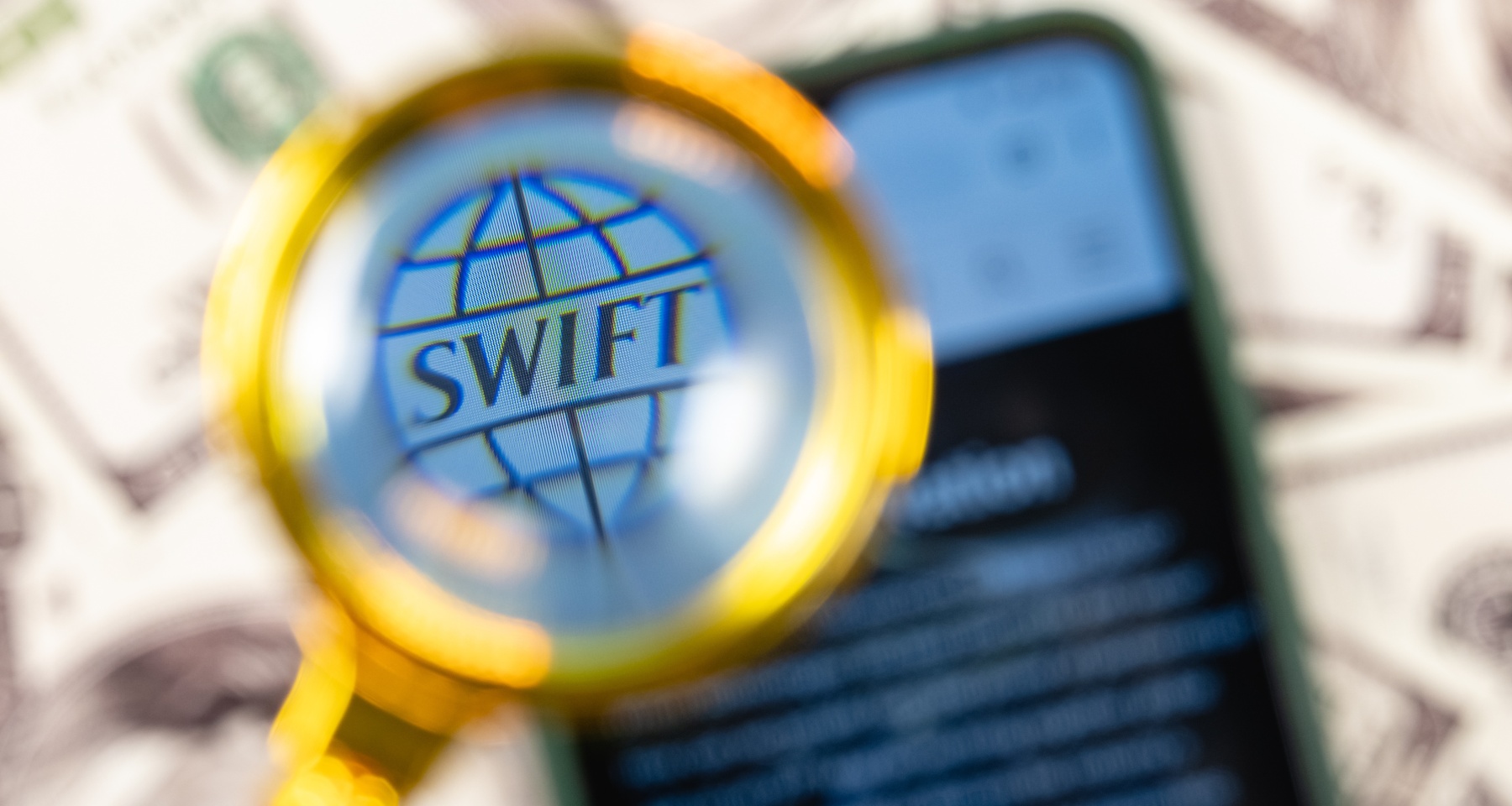 Российские банки вновь подключат к SWIFT