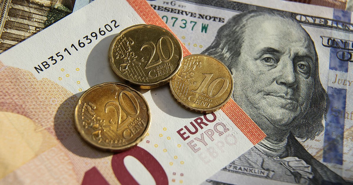 «Русские горки»: доллар и евро просели на 5–7 рублей. Что происходит с курсом