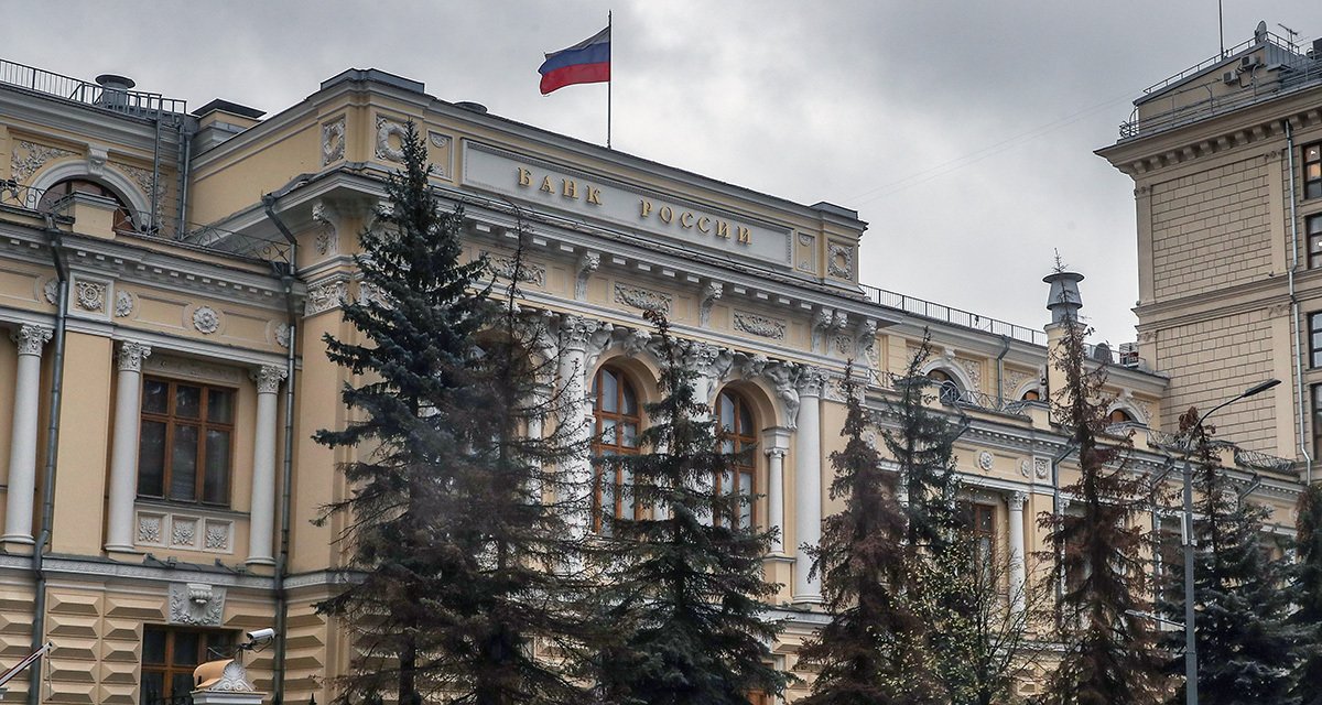 Забирают и айтишников, и топов. Сотрудников банков мобилизуют без оглядки на бронь