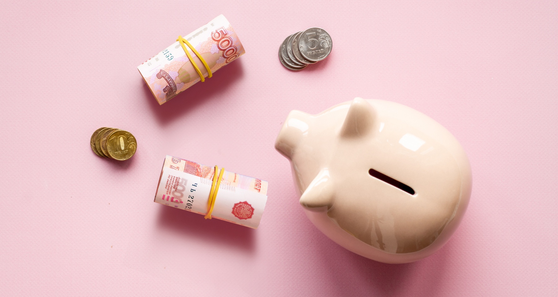 kopilka-vklad-sbere_eni_-den_gicADGGDAooGjN Эксперт рассказал, как защитить сбережения перед ослаблением рубля