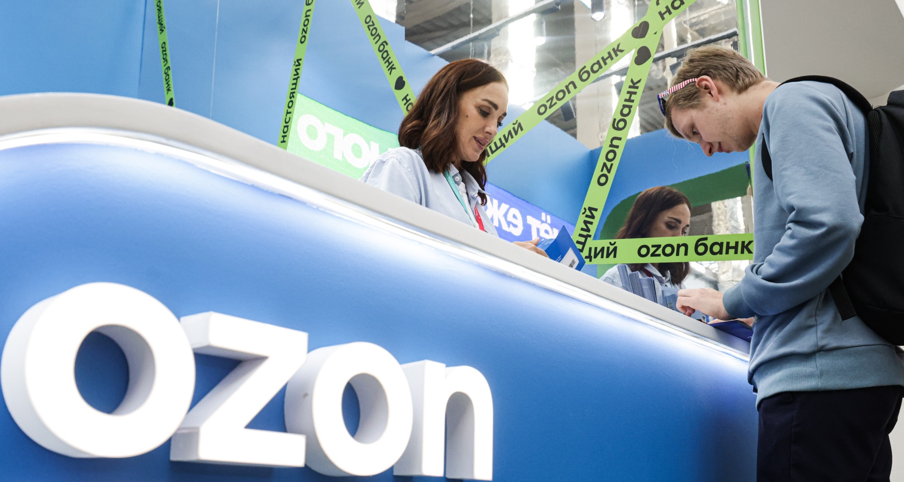 Банкоматы Ozon Банка появятся в гипермаркетах «О'КЕЙ»