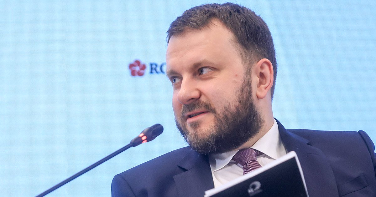Набиуллина поспорила с Орешкиным об аналитиках, обещавших «трехзначный курс» доллара