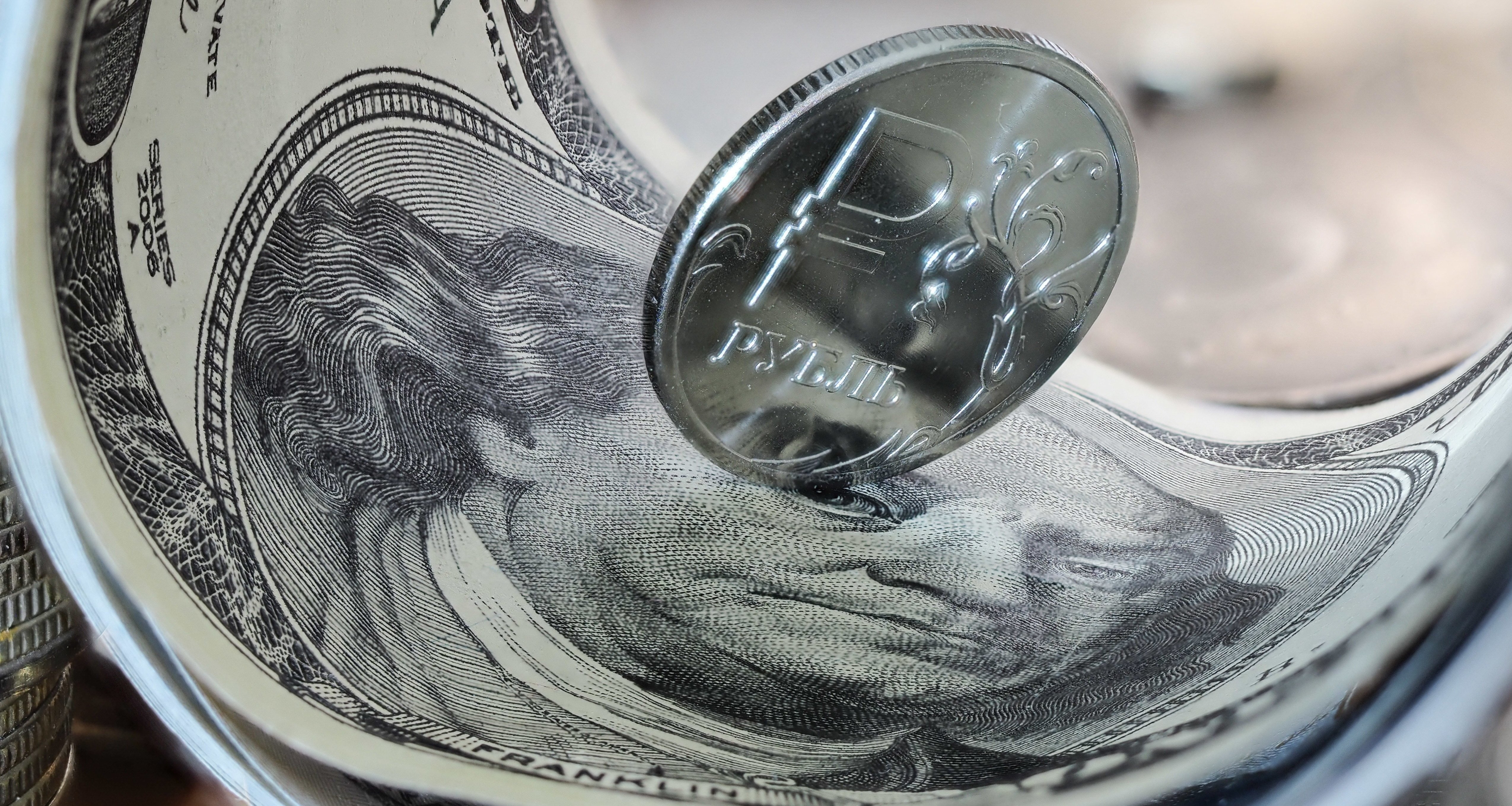 Рубль в апреле 2016. Обесценение доллара.