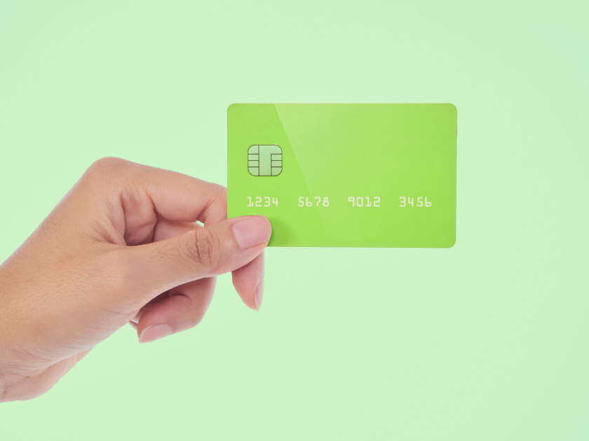 Как перевыпустить карту Сбербанка, сколько это стоит и что еще нужно знать