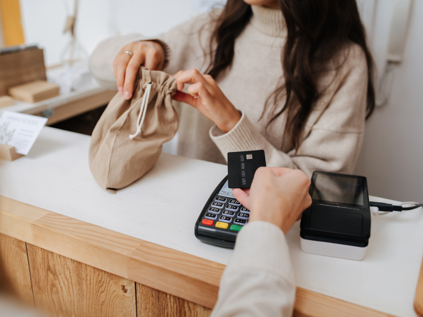 Онлайн-касса для бизнеса: кому нужна и когда можно обойтись без нее