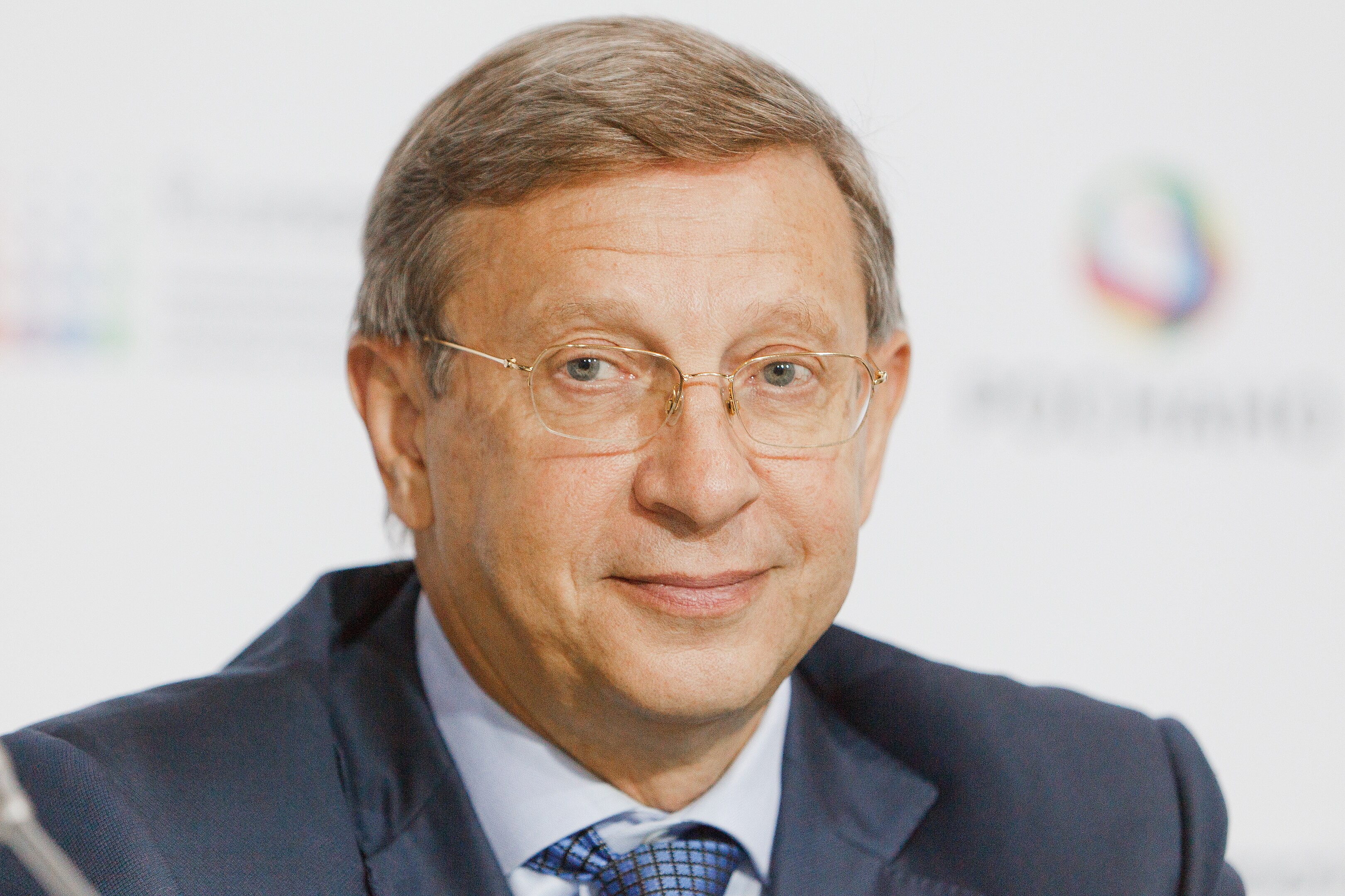 Владимир Евтушенков